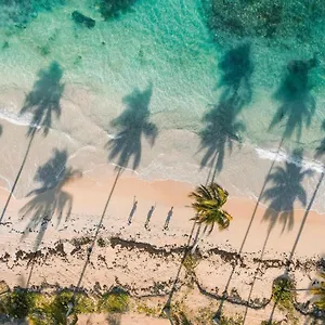 https://luxury-beach-apartment-spa-and-beach-club-playa-los-corales.comcaribbean.com