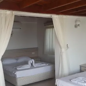 Ipek Göltürkbükü