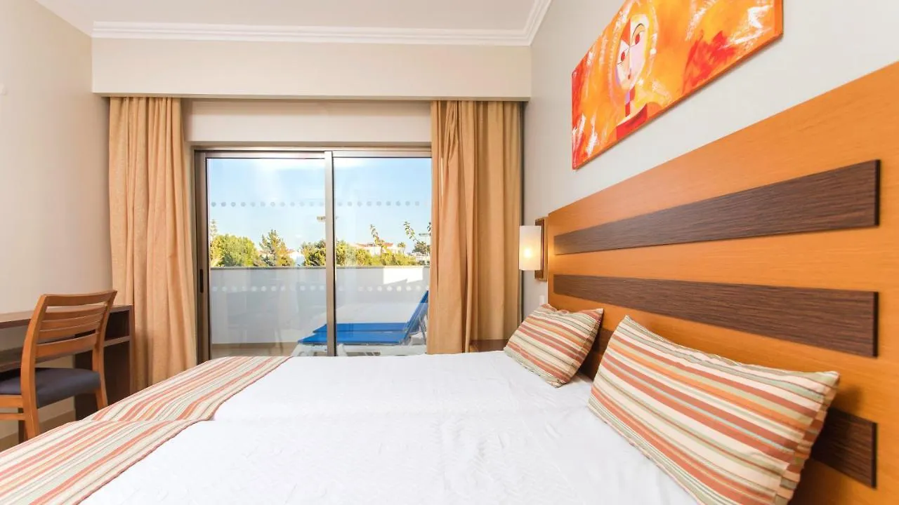 Alfagar Aparthotel Албуфейра