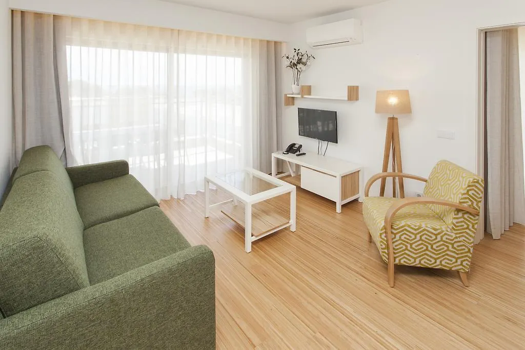 Alfagar Aparthotel Албуфейра